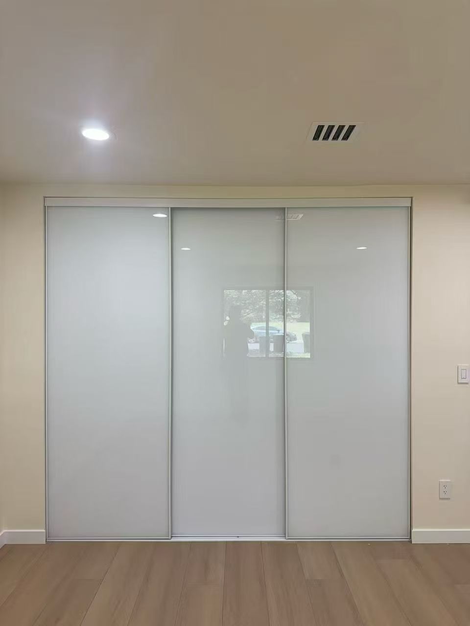 Closet Door - White Glass with White Frame